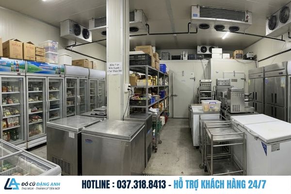 Toàn bộ tủ đông, tủ mát và thiết bị trong kho trước khi tháo dỡ, thanh lý tủ đông tủ mát nhà hàng